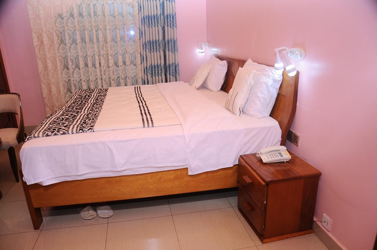 Modern Villa Hotel Kigali Eksteriør billede